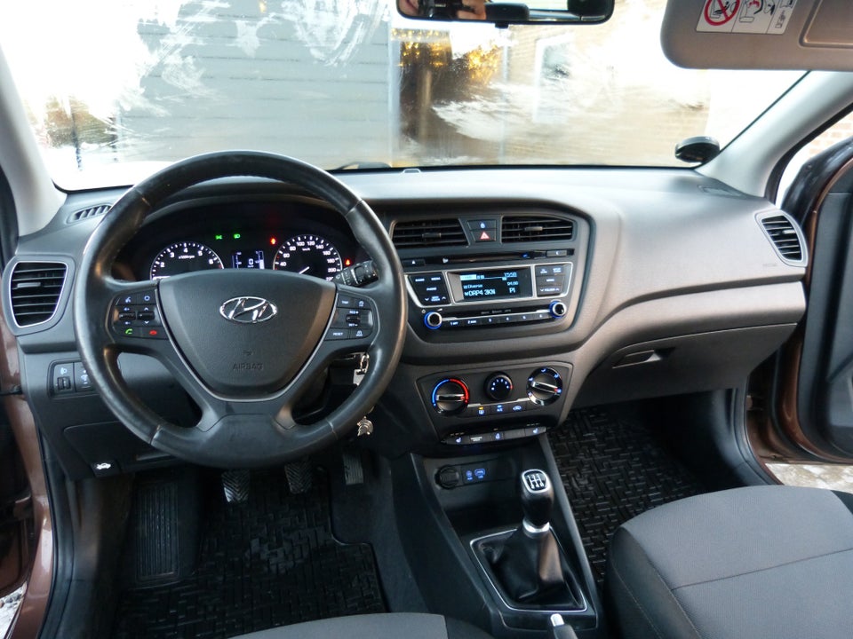 Hyundai i20 1,25 Trend 5d