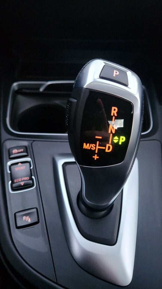 BMW 320i 2,0 Sport Line aut. 4d