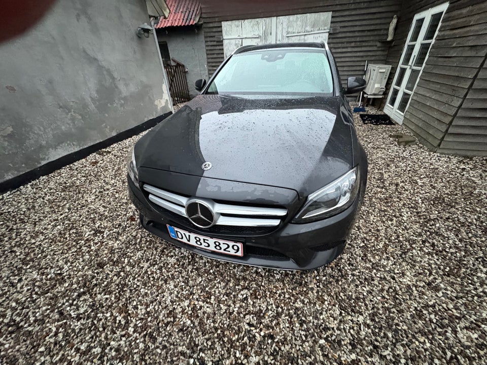 Mercedes C300 de 2,0 Business stc. aut. 5d