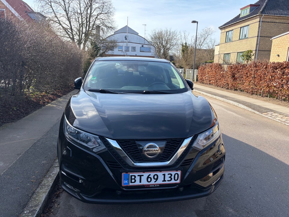 Nissan Qashqai 1,2 Dig-T 115 Acenta 5d
