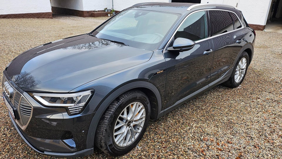 Audi e-tron 55 S-line quattro 5d