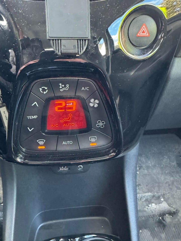 Peugeot 108 1,0 e-VTi 72 Allure+ 5d