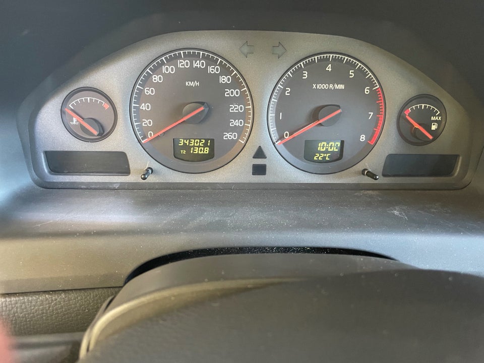 Volvo V70 2,4 T5 aut. 5d
