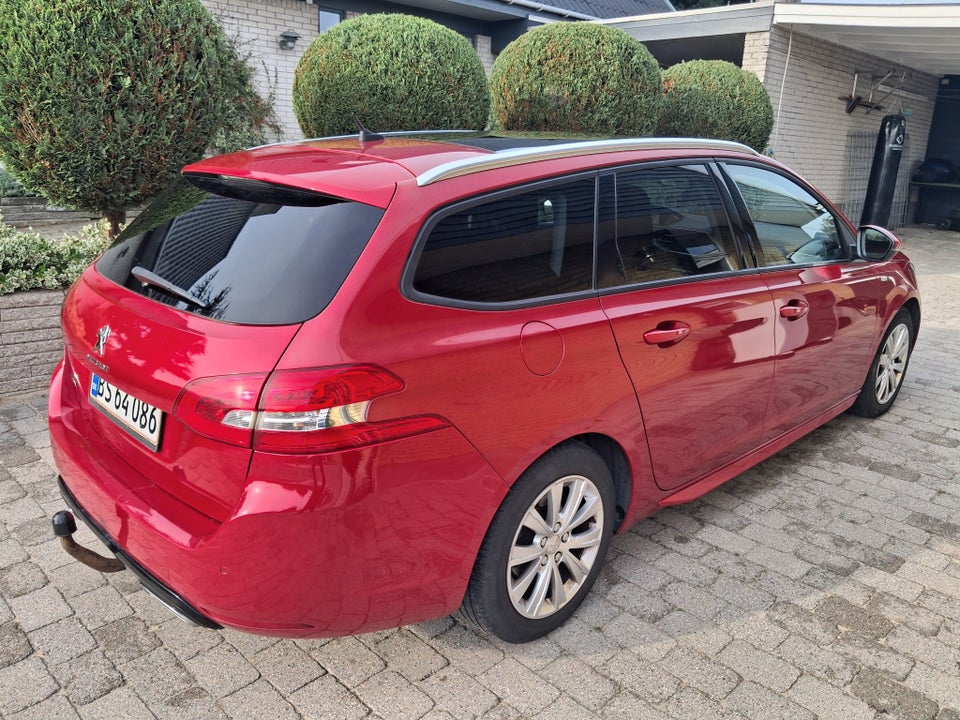 Peugeot 308 1,6 BlueHDi 120 Style Limited SW 5d