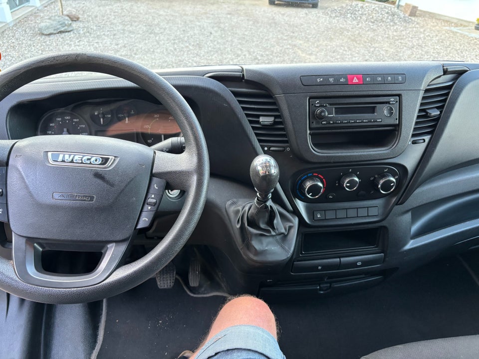 Iveco Daily 2,3 35S15 10,8m³ Van