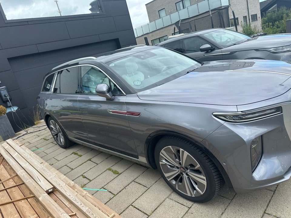 Hongqi E-HS9 99 Exclusive 5d