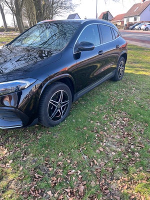 Mercedes EQA350  AMG Line 4Matic 5d