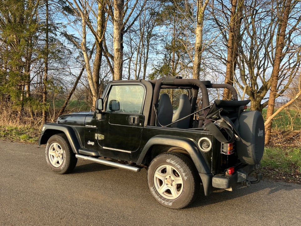 Jeep Wrangler 4,0 4x4 3d