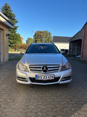 Mercedes C220 2,2 CDi Elegance stc. BE 5d