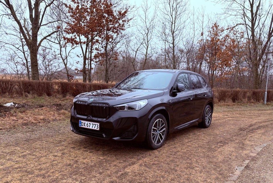 BMW iX1 xDrive30 Fully Charged M-Sport 5d