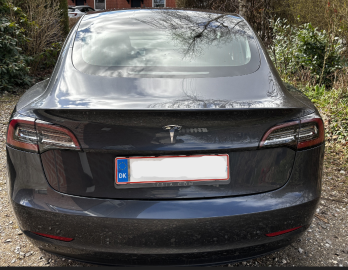 Tesla Model 3 Standard Range+ RWD 4d