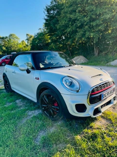 MINI Cooper S 2,0 JC Works Cabriolet aut. 2d