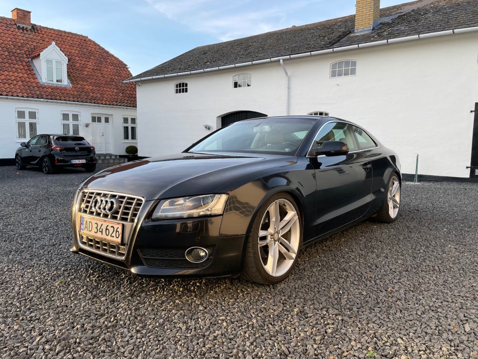 Audi A5 2,7 TDi 190 Coupé Multitr. 2d