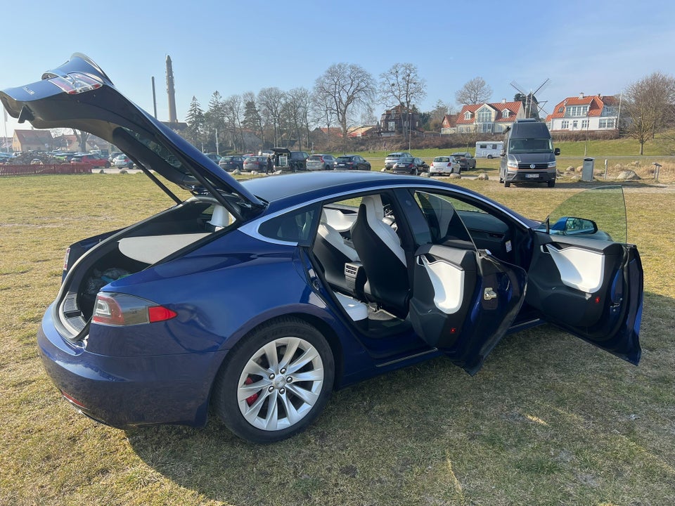 Tesla Model S Ludicrous Performance AWD 5d