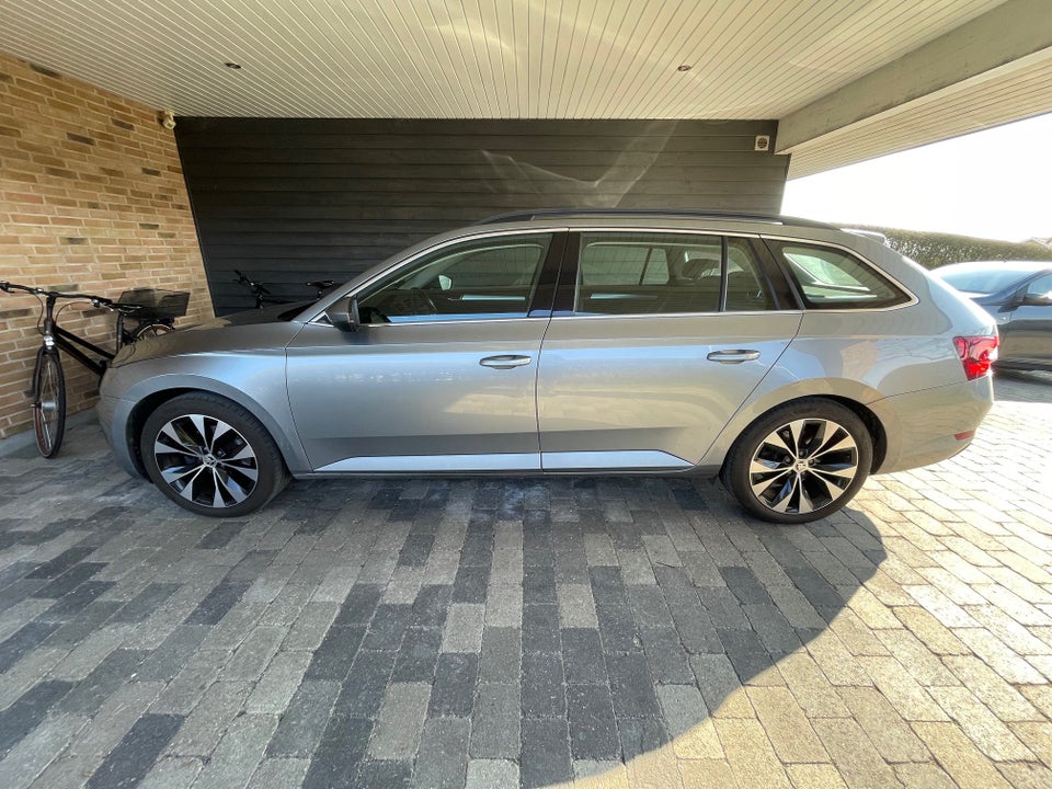 Skoda Superb 1,4 TSi 150 Ambition Combi DSG 5d