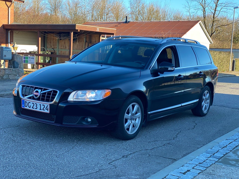 Volvo V70 1,6 T4 180 Summum aut. 5d