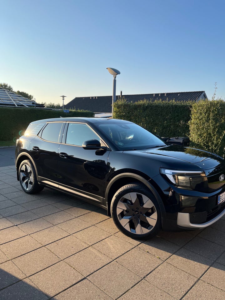 Ford Explorer 84 Premium Extended Range AWD 5d