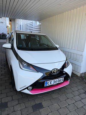 Toyota Aygo 1,0 VVT-i x-press 5d