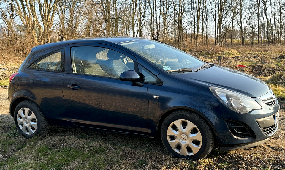 Opel Corsa 1,2 16V Cosmo aut. 3d