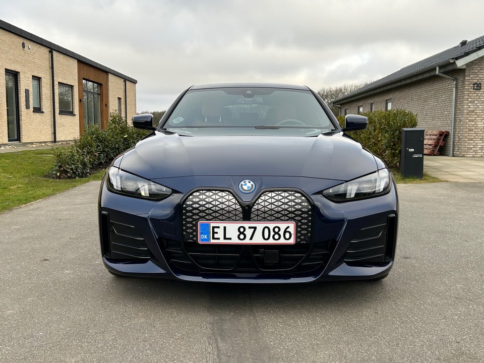 BMW i4 eDrive40 Fully Charged 5d