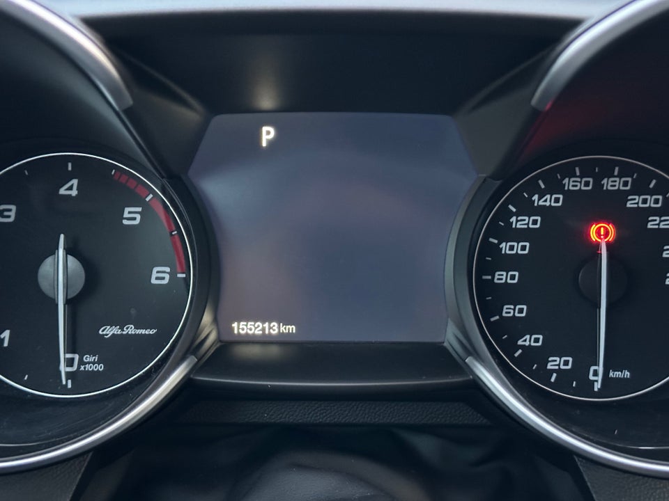 Alfa Romeo Giulia 2,2 JTD 180 Super aut. 4d