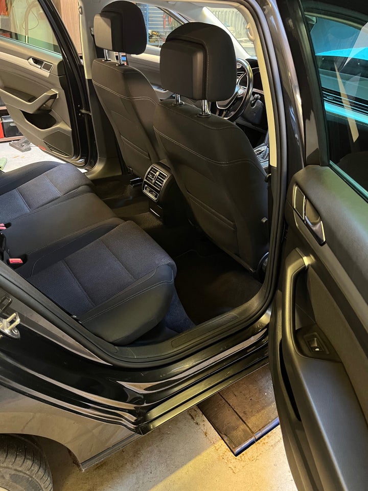 VW Passat 2,0 TDi 150 Comfortline Variant DSG 5d