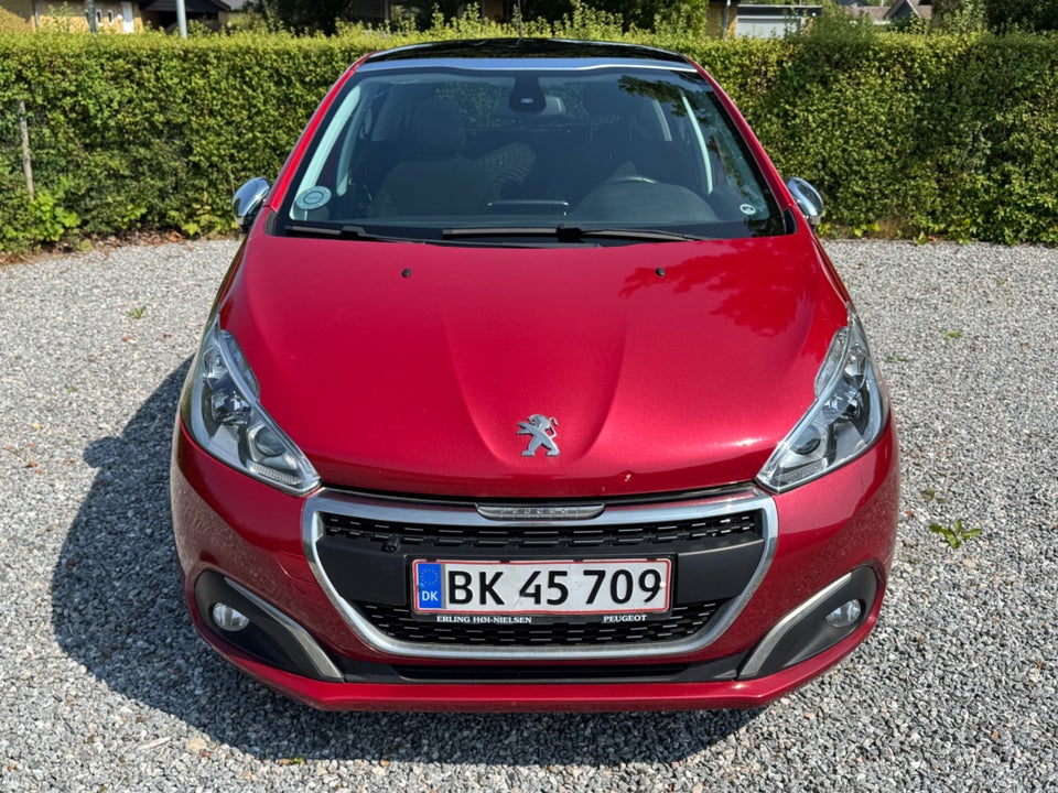 Peugeot 208 1,6 BlueHDi 100 Desire Sky 5d