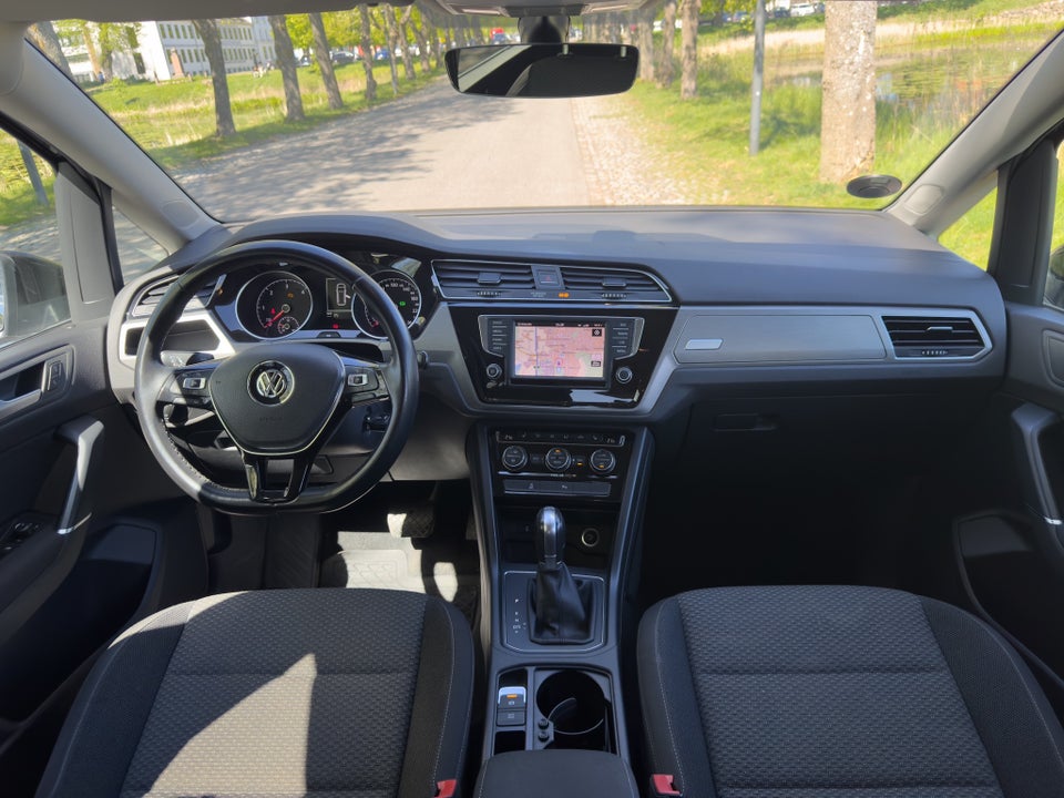 VW Touran 2,0 TDi 150 Comfortline DSG 7prs 5d