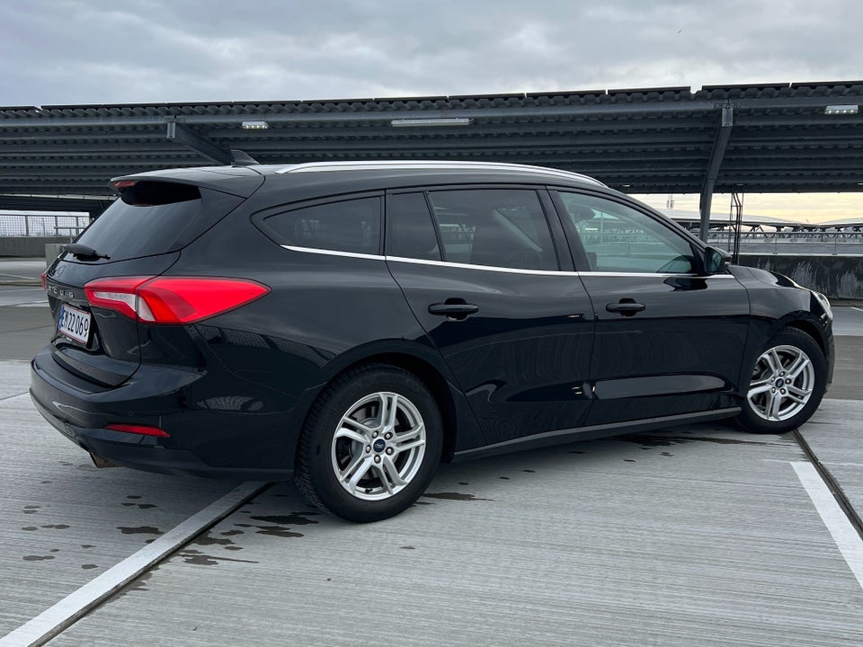 Ford Focus 1,5 EcoBlue Titanium Business stc. aut. 5d