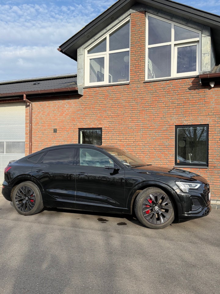 Audi Q8 e-tron 55 S-line Sportback quattro 5d