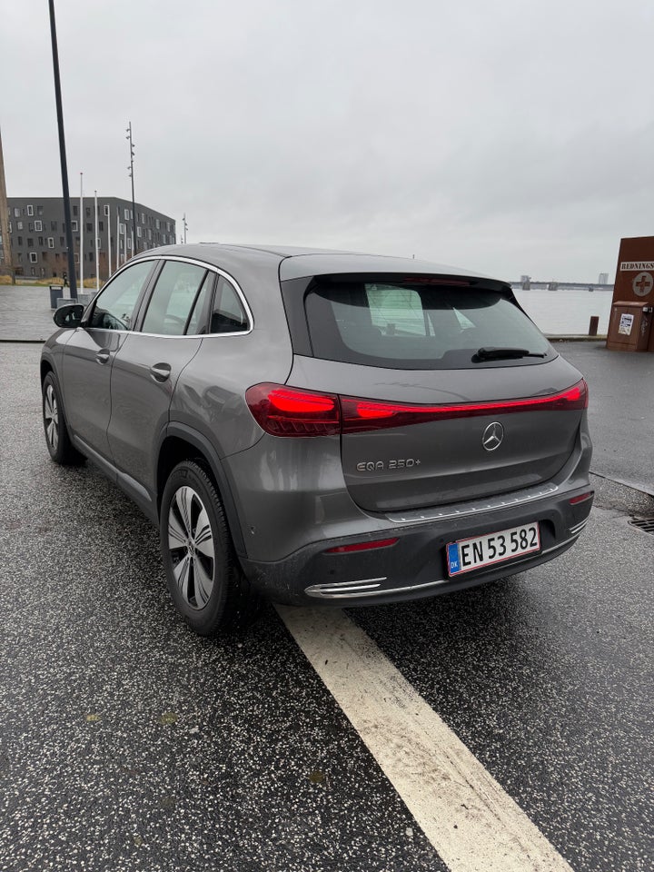 Mercedes EQA250+ Progressive 5d