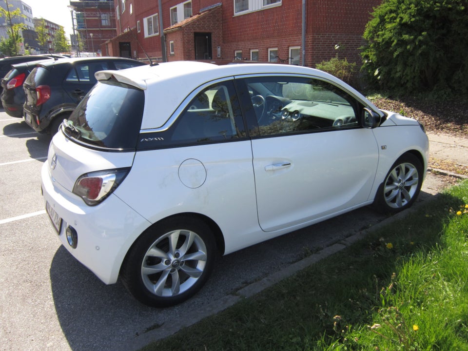 Opel Adam 1,4 87 Glam 3d