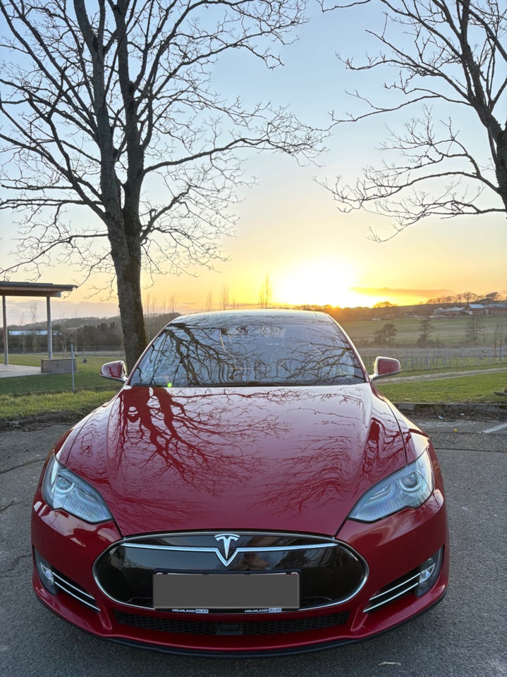 Tesla Model S 85 5d