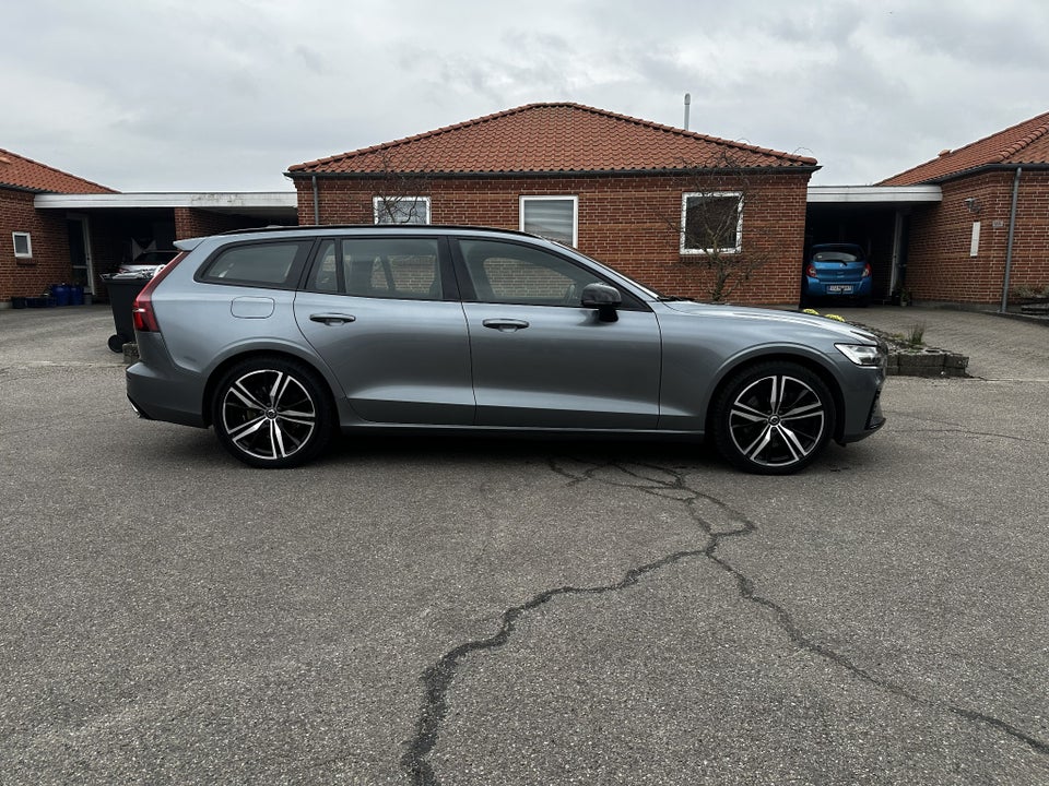Volvo V60 2,0 T8 390 R-Design aut. AWD 5d