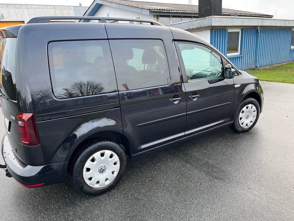 VW Caddy 2,0 TDi 102 Comfortline BMT 4d