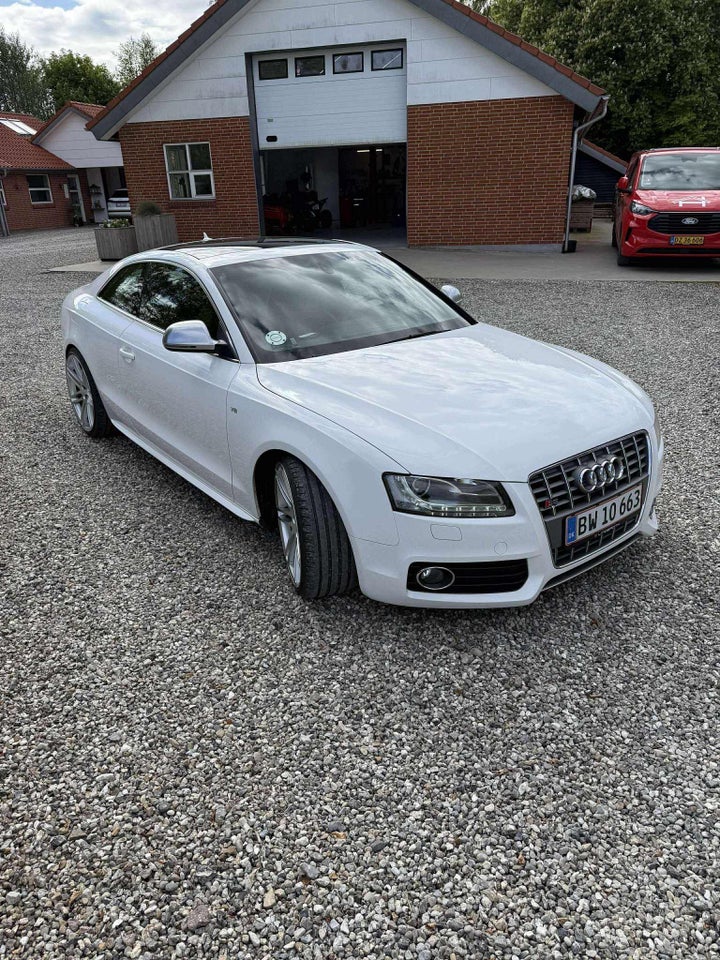 Audi S5 4,2 FSi Coupé quattro 2d