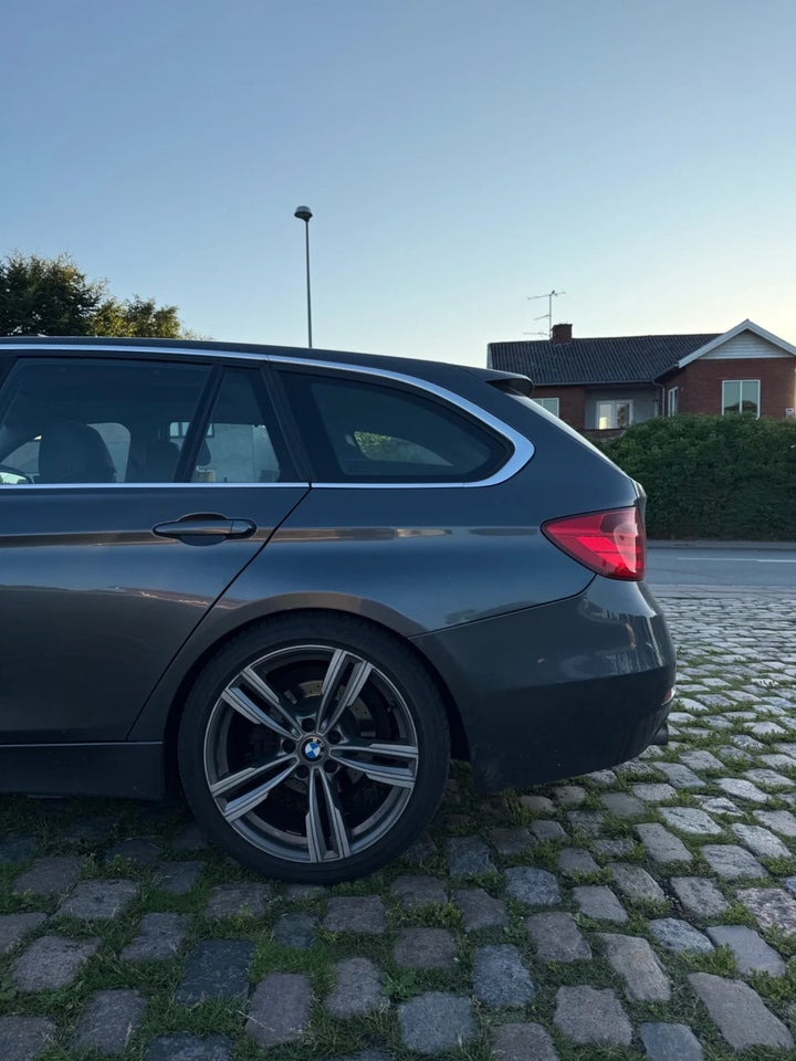 BMW 320d 2,0 Touring aut. 5d