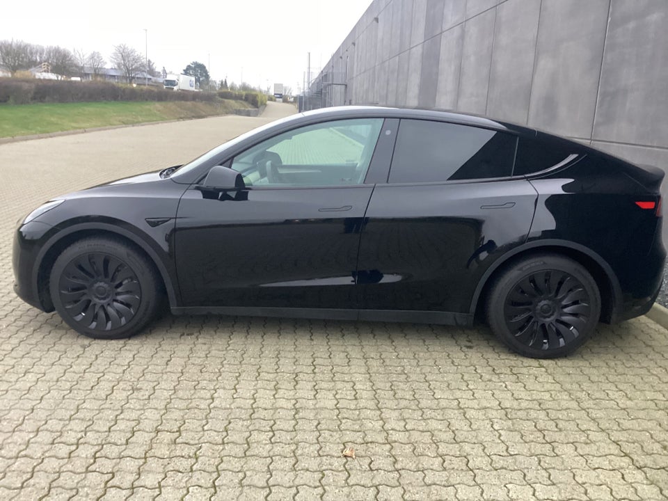 Tesla Model Y RWD 5d