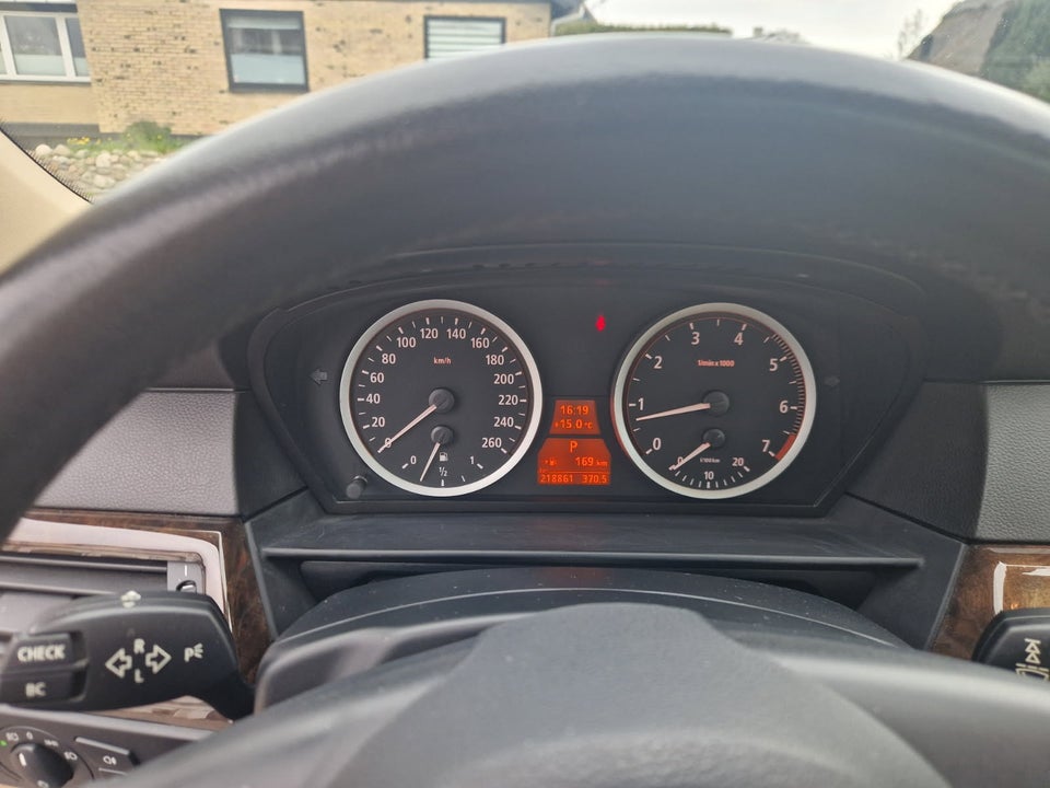 BMW 545i 4,4 aut. 4d