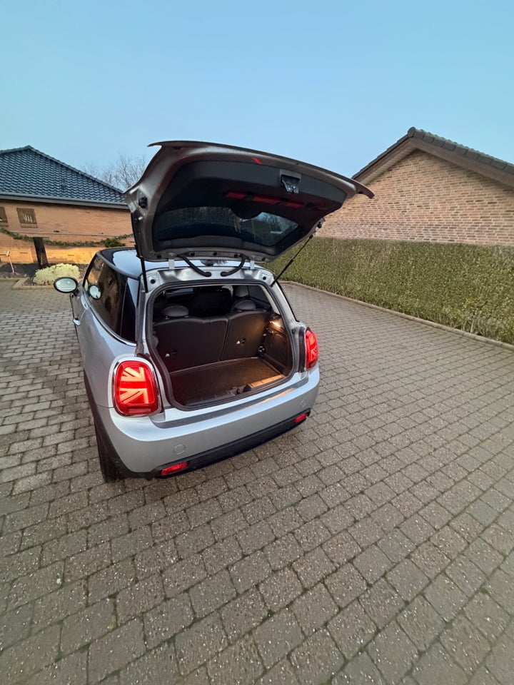 MINI Cooper SE Maximise 3d