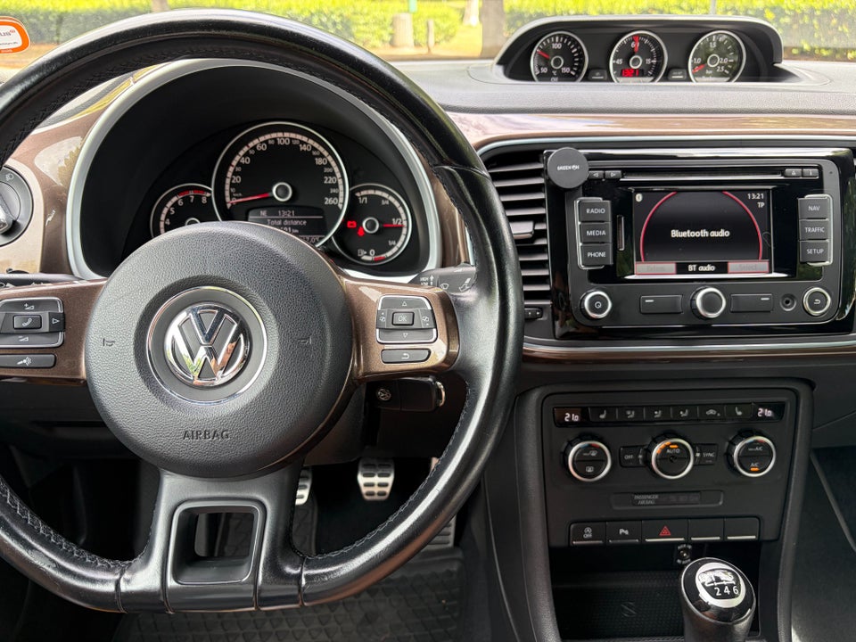 VW The Beetle 1,2 TSi 105 Design Cabriolet BMT 2d