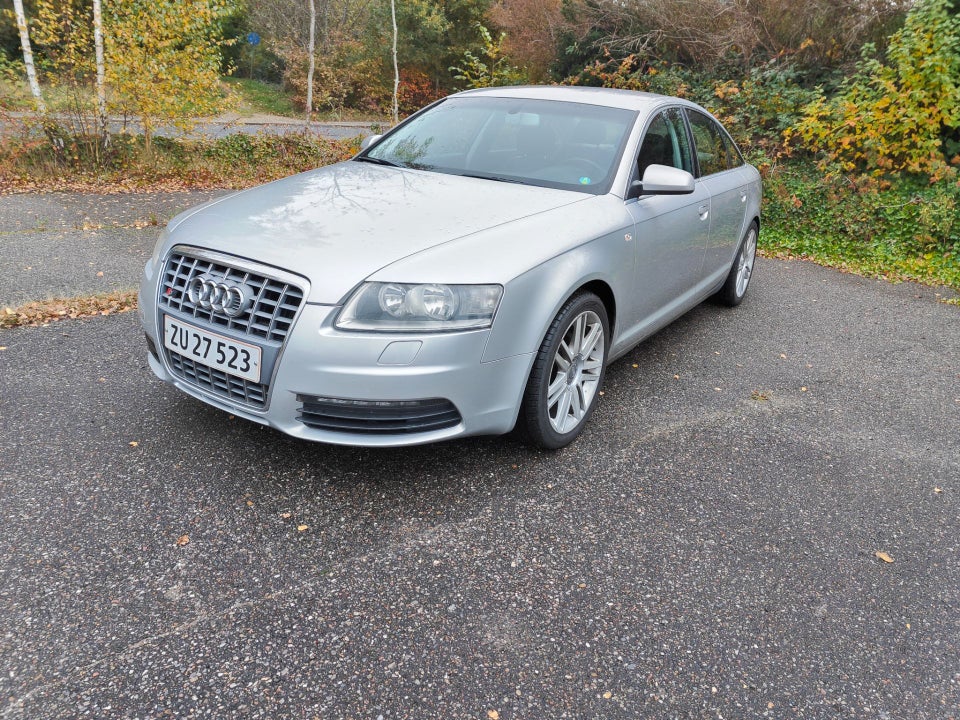 Audi A6 2,4 V6 4d