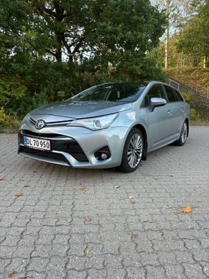 Toyota Avensis 1,8 VVT-i T2 Premium Touring Sports 5d