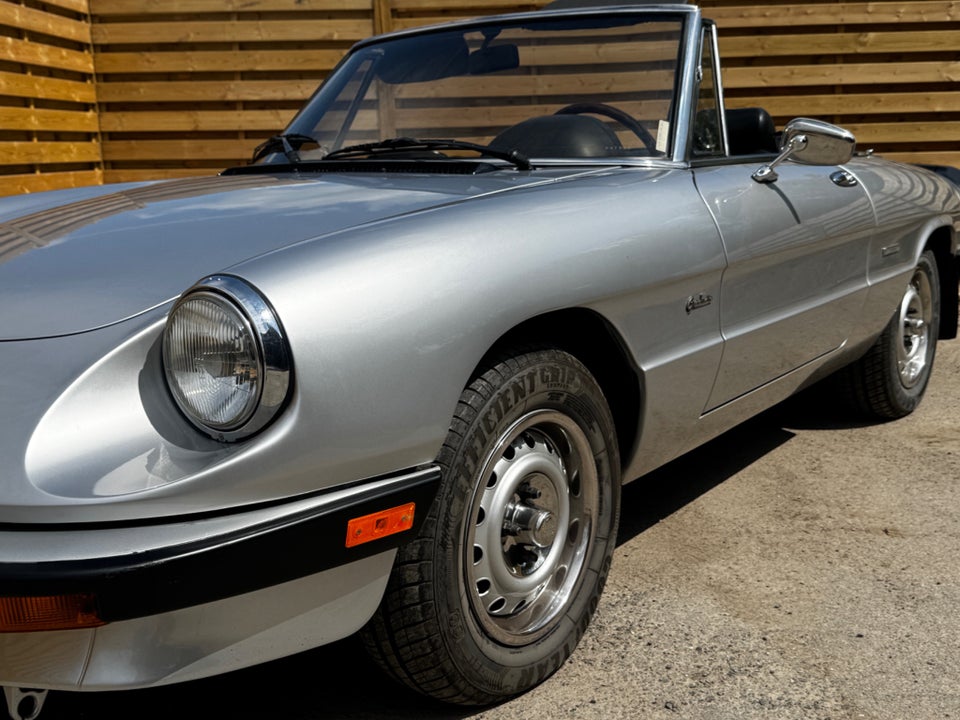 Alfa Romeo Spider 2,0 Cabriolet 2d