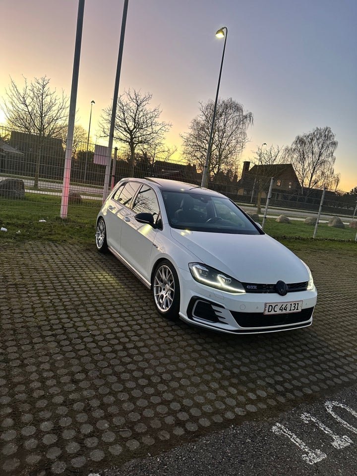 VW Golf VII 1,4 GTE DSG 5d