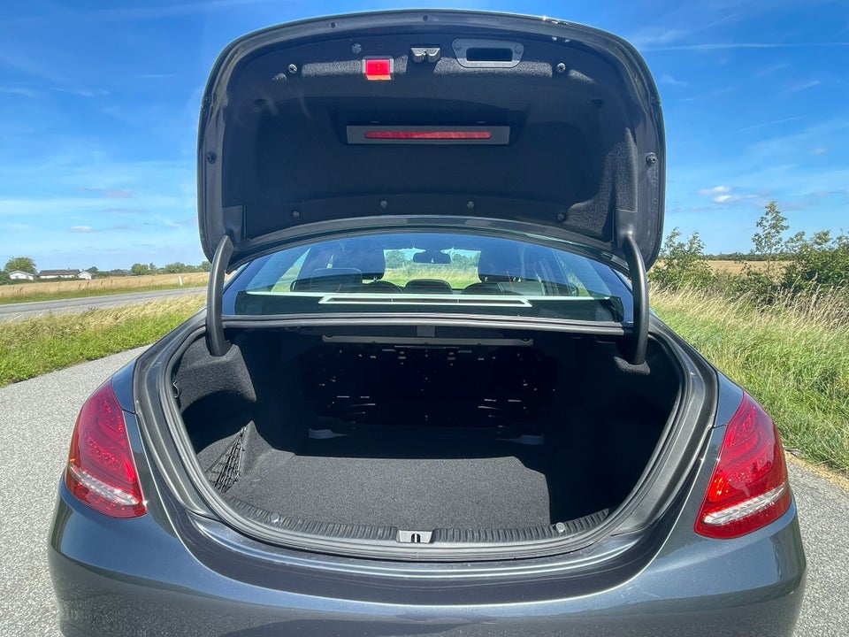 Mercedes C200 2,0 aut. 4d