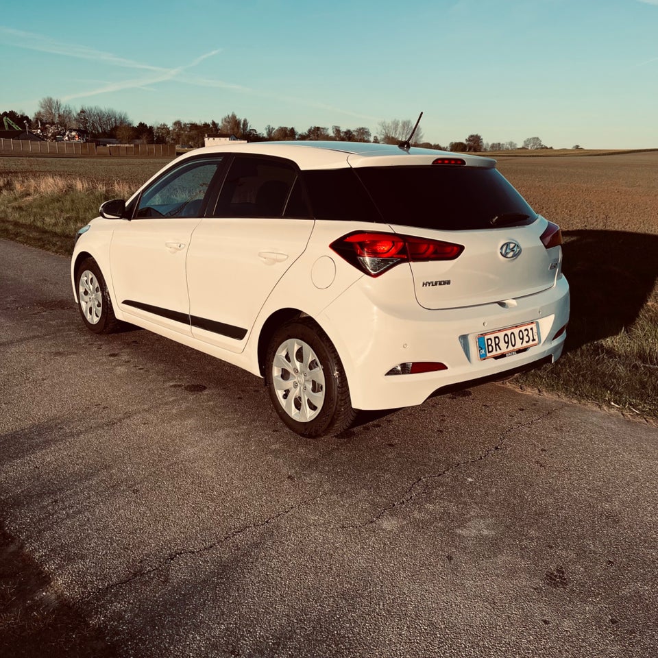 Hyundai i20 1,25 Trend 5d