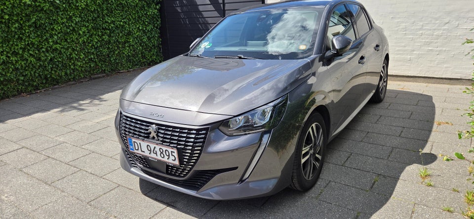Peugeot 208 1,2 PureTech 100 Allure Sky 5d