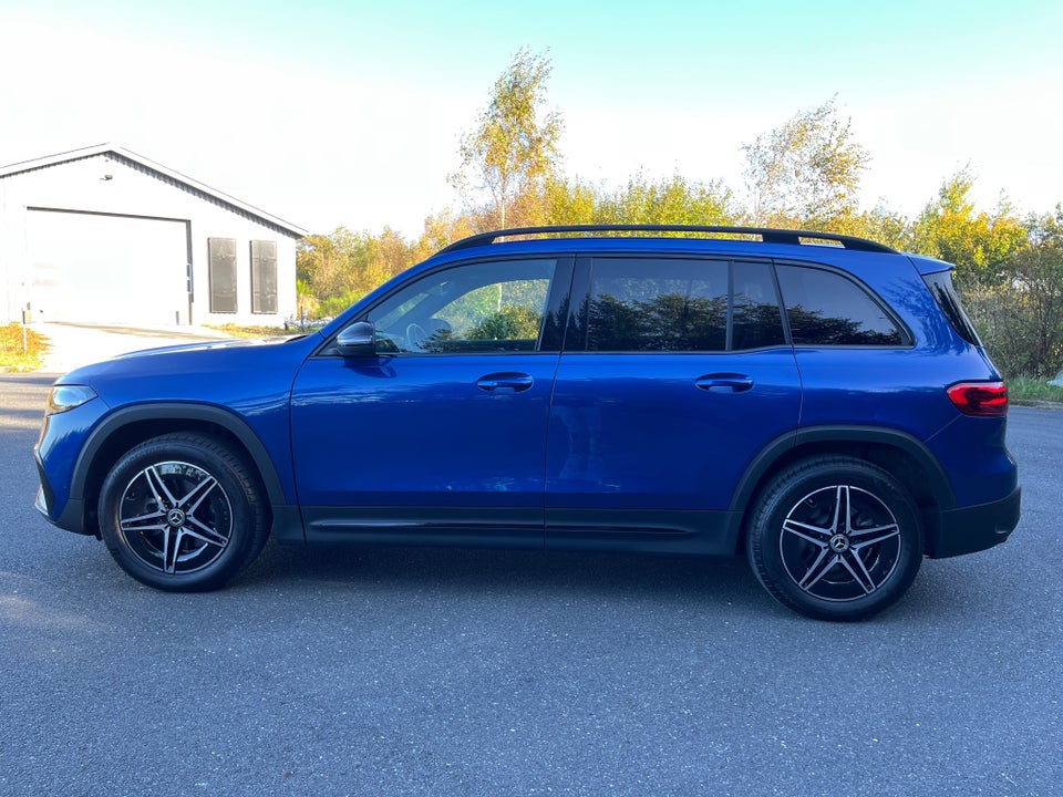 Mercedes EQB250+ AMG Line 5d