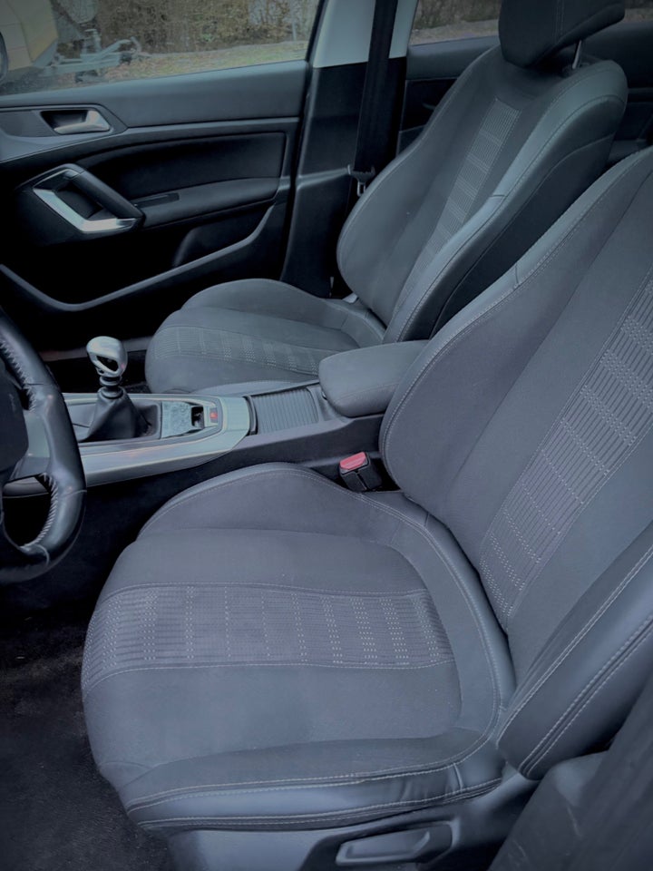 Peugeot 308 1,5 BlueHDi 130 Allure+ Sky SW 5d